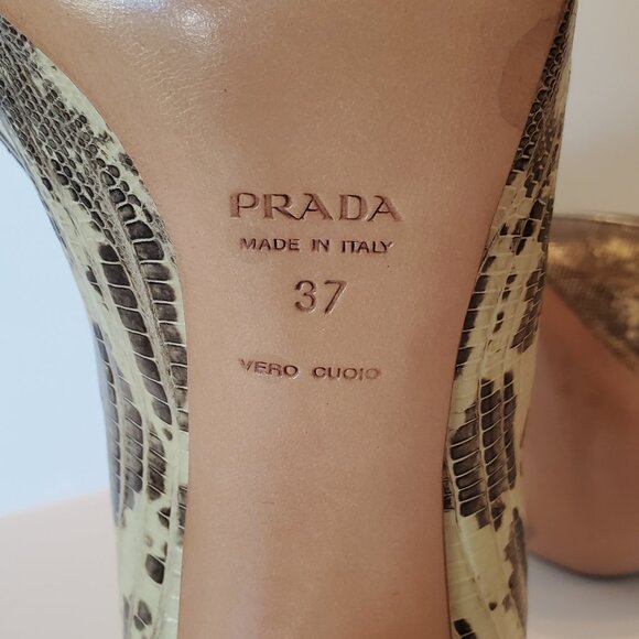 'Calzature Donna' Prada Pump - Picture 5 of 8